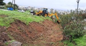 Περιφέρεια Αττικής : Συνεχίζονται οι προγραμματισμένες καθημερινές παρεμβάσεις για τον καθαρισμό ρεμάτων από τα συνεργεία της Περιφέρειας