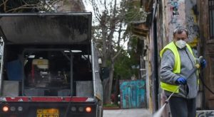 Αθήνα : Συνεχίζονται οι δράσεις καθαρισμού στις γειτονιές της πρωτεύουσας - Σήμερα σειρά είχε περιοχή η του Μεταξουργείου