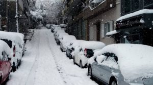 Κακοκαιρία «Ελπίς» Χιονίζει στην Αττική - Ποιοι δρόμοι είναι κλειστοί 