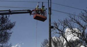 Σε εξέλιξη βρίσκεται η αποκατάσταση των βλαβών στο δίκτυο ηλεκτροδότησης