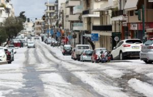 «Κακοκαιρία Ελπίς» Η χώρα αγκαλιά με το  δεύτερο και πιο σφοδρό κύμα  της κακοκαιρίας - Ποιοι δρόμοι είναι κλειστοί στα Βόρεια Προάστια