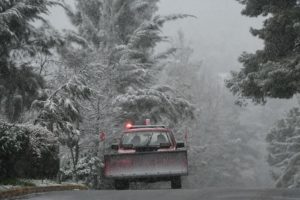 «Κακοκαιρία Ελπίδα» Χιόνια σε Πεντέλη, Υμηττό και Πάρνηθα