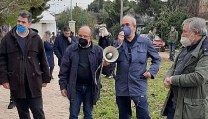 Κηφισιά: Δεντροφύτευση- διαμαρτυρία  για τα έργα στην οδό Ερμιόνης στις Αδάμες