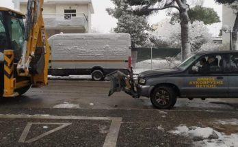 Λυκόβρυση Πεύκη : Τα μηχανήματα του Δήμου επιχειρούν στους δρόμους - Διατίθεται αλάτι στα Δημοτικά Καταστήματα