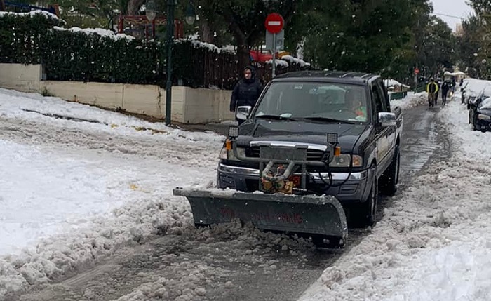 Λυκόβρυση Πεύκη: Συνεχίζουν την μάχη οι εργαζόμενοι πολίτικης προστασίας του δήμου