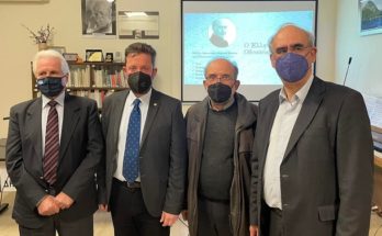 Κηφισιά: Ελεύθερο Πανεπιστήμιο - Ομιλία του Κ. Γεωργάτου για τον Οδυσσέα Ελύτη στην Ιστορική «Βίλλα Δροσίνη»