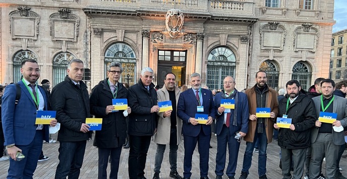 Περιφέρεια Αττικής:  Ηχηρό μήνυμα αλληλεγγύης στην Ουκρανία εξέπεμψε από τη Μασσαλία «Ολομέλεια της 9ης Ευρωπαϊκής Διάσκεψης Κορυφής των Δήμων και των Περιφερειών»