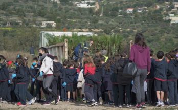ΣΠΑΥ : Δενδροφύτευσει με τους μαθητές του Κολλεγίου Αθηνών Ψυχικού στους πρόποδες του Υμηττού
