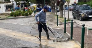Πεντέλη: Καθαριότητα από τον Δήμο  στους αύλειους χώρους των Eνοριακών Nαών εν όψει των Ακολουθιών της Μεγάλης Εβδομάδας και της Ανάστασης