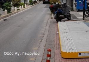 Χαλάνδρι: Οκτώ εξέδρες ασφαλούς επιβίβασης πολιτών στα λεωφορεία τοποθετήθηκαν στο Δήμο