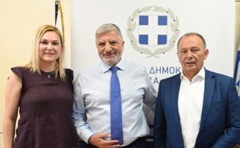 Περιφέρεια Αττικής : Με χρηματοδότηση από την Περιφέρεια, ξεκινούν τα έργα για την ευρεία ανάπλαση της πλατείας Αγ. Θεοδώρων