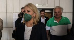 Το Τριμελές Πλημελειοδικείο Αθηνών αθώωσε την πρώην Περιφερειάρχη Αττικής Ρένα Δούρου για τις Φονικές πλημμύρες στη Μάνδρα του 2017