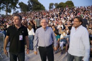 Μαρούσι: «Φεστιβάλ Δήμου Αμαρουσίου 2022» Μοναδική η σχέση του Σωκράτη Μάλαμα με τη Μαρουσιώτικη νέα γενιά