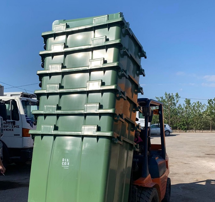 Λυκόβρυση Πεύκη : Νέοι κάδοι απορριμμάτων τοποθετούνται στις γειτονιές του Δήμου