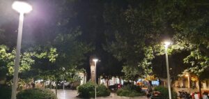 Αντικατάσταση 80παλαιών φωτιστικών με LED στην Κεντρική Πλατεία Χαλανδρίου