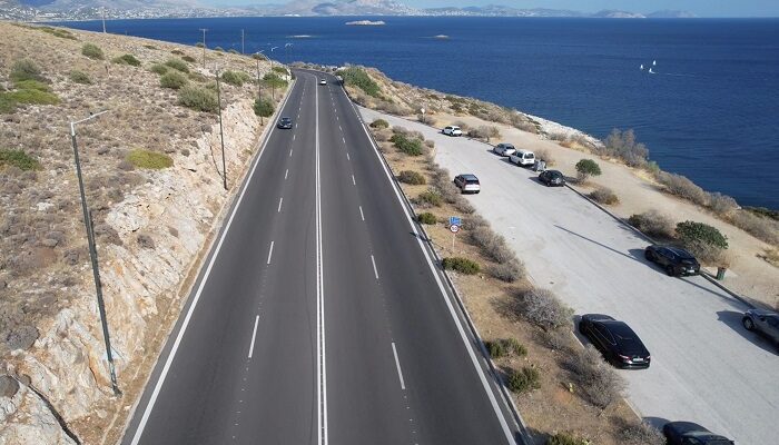 Περιφέρεια Αττικής: Νέο βελτιωμένο οδικό δίκτυο στην παραλιακή λεωφόρο από τη Βουλιαγμένη μέχρι και τη Βάρκιζα-Λιμανάκια Βουλιαγμένης