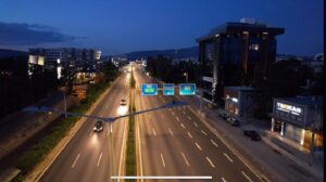 Περιφέρεια Αττικής: Μέχρι τα τέλη του έτους, νέος φωτισμός Led σε όλους τους κεντρικούς οδικούς άξονες