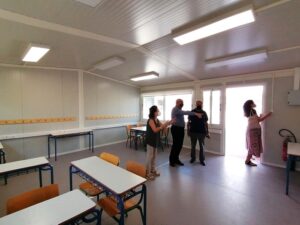 Μαρούσι:  Επίσκεψη του Δημάρχου στο 6ο Γυμνάσιο – Αυτοψία στο έργο τοποθέτησης αιθουσών βοηθητικής διδασκαλίας