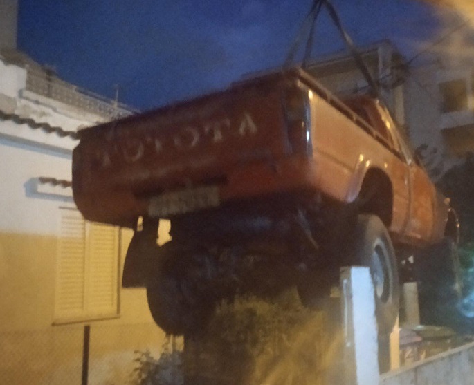 Λυκόβρυση Πεύκη:  Συνεχίζεται η περισυλλογή εγκαταλελειμμένων οχημάτων από τον Δήμο