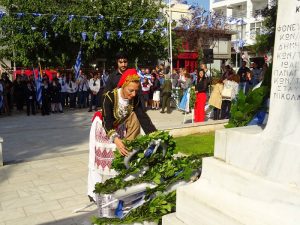 Μαρούσι: Φόρος τιμής στους αγωνιστές του 1940 από τη μαθητική κοινότητα και τους συλλόγους και φορείς της πόλης του Αμαρουσίου