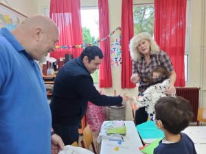 Λυκόβρυση Πεύκη : Τους μαθητές της πρώτης Δημοτικού καλωσόρισε ο Δήμαρχος