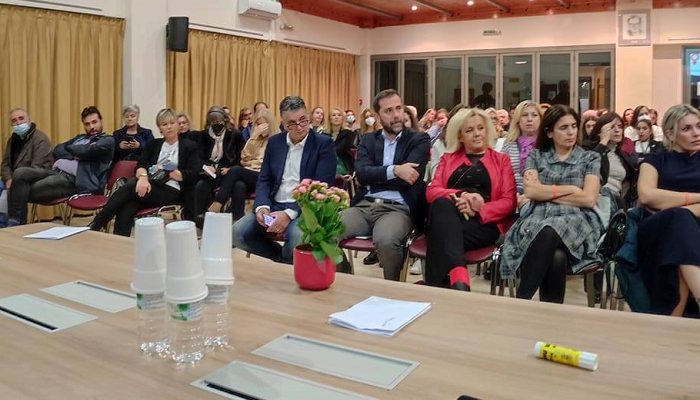 Βριλήσσια: Μήνυμα κατά της έμφυλης βίας από τη Δημοτική Επιτροπή Ισότητας