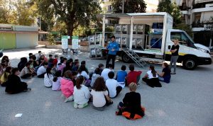 Χαλάνδρι: « 4ο Δημοτικό»  Τα παιδιά μαθαίνουν για την ανακύκλωση - Δράση ενημέρωσης
