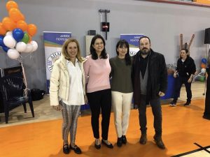 Σε γιορτινή ατμόσφαιρα η ονομασία του Κλειστού Γυμναστήριου Μελισσίων προς τιμήν του μεγάλου παραολυμπιονίκη σε «Παναγιώτης Τριανταφύλλου» Σε γιορτινή ατμόσφαιρα η ονομασία του Κλειστού Γυμναστήριου Μελισσίων προς τιμήν του μεγάλου παραολυμπιονίκη σε «Παναγιώτης Τριανταφύλλου»