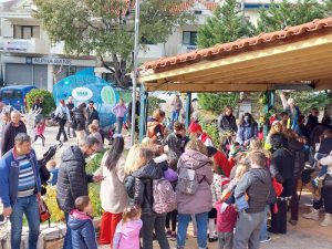 Πεντέλη: Χριστουγεννιάτικη διάθεση  και εορταστικό πρόγραμμα στην Πλατεία της Νέας Πεντέλης από τον Δήμο για τα παιδιά