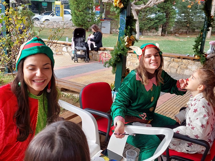 Πεντέλη: Χριστουγεννιάτικη διάθεση  και εορταστικό πρόγραμμα στην Πλατεία της Νέας Πεντέλης από τον Δήμο για τα παιδιά