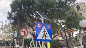 Πεντέλη: Παρεμβάσεις για την ασφάλεια των πεζών από το Δήμο με τοποθέτηση φωτοβολταϊκών συστημάτων αναγγελίας κινδύνου