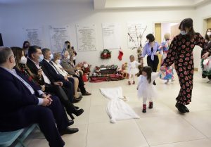 Περιφέρεια Αττικής:  Δώρα στα παιδιά της ΕΛΕΠΑΠ μοίρασε ο Περιφερειάρχης εν όψει των γιορτών των Χριστουγέννων και της Πρωτοχρονιάς