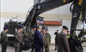 Περιφέρεια Αττικής:  Παράδοση μηχανημάτων και εξοπλισμού πολιτικής προστασίας από  την Περιφέρεια στο Γενικό Επιτελείο Στρατού