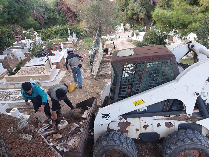 Πεντέλη: Καθαρισμός κοιμητηρίου Πεντέλης και περιποίηση των κοινόχρηστων χώρων