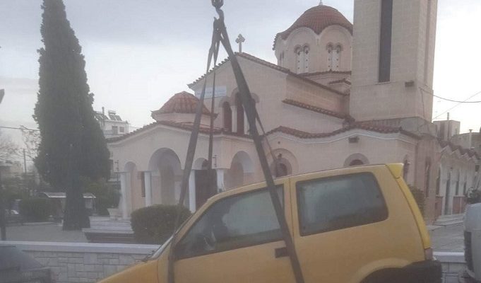Λυκόβρυση Πεύκη: Συνεχίζεται η περισυλλογή εγκαταλελειμμένων οχημάτων από τον Δήμο