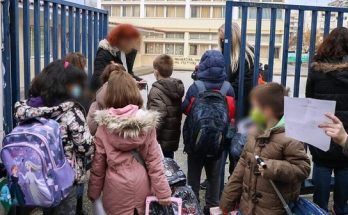 Ανοίγουν κανονικά αύριο τα σχολεία εν μέσω έξαρσης της γρίπης και των ιογενών λοιμώξεων