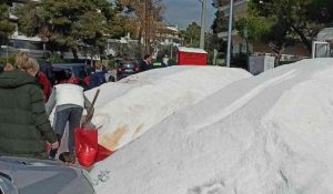 Κηφισιά: Στους δρόμους  οι αλατιέρες του Δήμου - Διατίθενται σακούλες με αλάτι