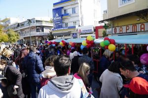 Μαρούσι:  Παρουσία του Δημάρχου Αμαρουσίου η πρώτη μεγάλη αποκριάτικη γιορτή στο κέντρο της πόλης