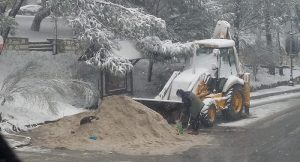 Πεντέλη: Από τα ξημερώματα όλες τις υπηρεσίες του Δήμου σε πλήρη ετοιμότητα