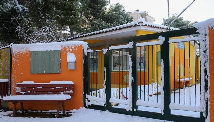 «Κακοκαιρία Μπάρμπαρα»: Τηλεκπαίδευση  για τους μαθητές στα κλειστά σχολεία - Κλειστοί θα είναι όλοι οι παιδικοί και Βρεφονηπιακοί Σταθμοί της Αττικής