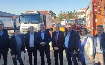 Διόνυσος: Ενισχύεται ο εξοπλισμός βιοαποβλήτων του Δήμου με 2 νέα σύγχρονα απορριμματοφόρα από την  Περιφέρεια