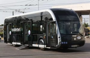 H Ευρωπαϊκή Επιτροπή πρότεινε νέους στόχους εκπομπών CO2 – Μόνο ηλεκτρικά λεωφορεία στους δρόμους από το 2030