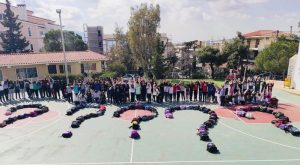 Μαθητές σχολείων στο Δήμο Πεντέλης σχημάτισαν με τις τσάντες τους τη φράση «Πάμε και όπου βγει» για το δυστύχημα στα Τέμπη Μαθητές σχολείων στο Δήμο Πεντέλης σχημάτισαν με τις τσάντες τους τη φράση «Πάμε και όπου βγει» για το δυστύχημα στα Τέμπη