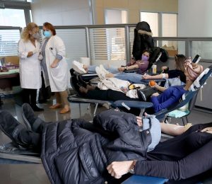 Περιφέρεια Αττικής:  Συγκλονιστική η προσέλευση εργαζομένων και πολιτών στην έκτακτη αιμοδοσία της Περιφέρειας για την κάλυψη των αναγκών από την τραγωδία στα Τέμπη