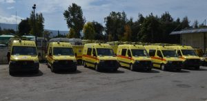 Παραδόθηκαν στο ΕΚΑΒ τα πρώτα 6 ασθενοφόρα που αγοράστηκαν από το Υπουργείο Οικονομικών με δωρεές από τον ειδικό λογαριασμό Covid-19