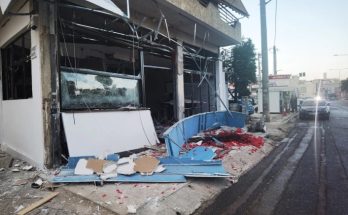 Ηράκλειο Αττικής: Έκρηξη σε καφετέρια – Υλικές ζημιές στο κατάστημα και σε οχήματα