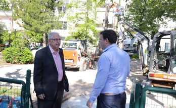 Μαρούσι:  Αυτοψία του Δημάρχου Αμαρουσίου κατά την έναρξη εργασιών ανακαίνισης της Παιδικής Χαράς στην Πλατεία Ηπειρώτικων