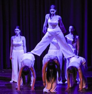 Λυκόβρυση Πεύκη : Με επιτυχία πραγματοποιήθηκε το 2ο GALA Μοντέρνου Χορού από τον Σ.Β.Α.Π. και τον Δήμοστο Δημοτικό Θέατρο Πεύκης