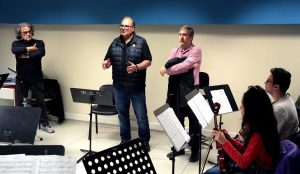 Χαλάνδρι: Δωρεά μουσικών οργάνων στη Συμφωνική Ορχήστρα Νέων του Δήμου, στη μνήμη του Νότη Μαυρουδή
