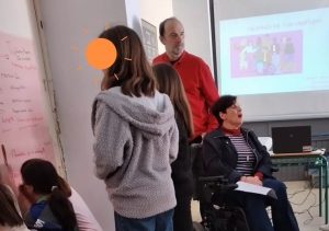 Χαλάνδρι: «Γνωριμία με την αναπηρία» Θερμή η υποδοχή που επιφύλαξαν τα παιδιά στην εκδήλωση